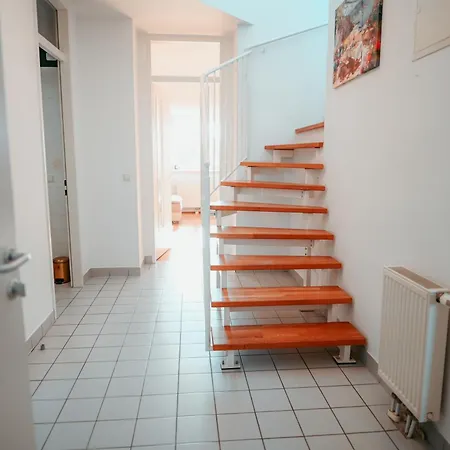 Apartment Deluxe *