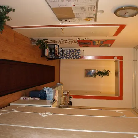 Bed & Breakfast Gross Wenen