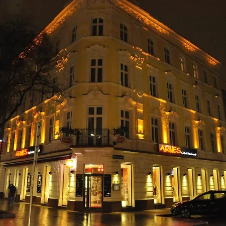 Hotel Arnes 2*