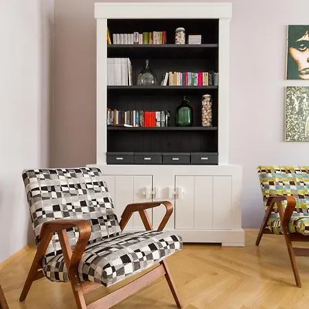 Apartment Your Abroad