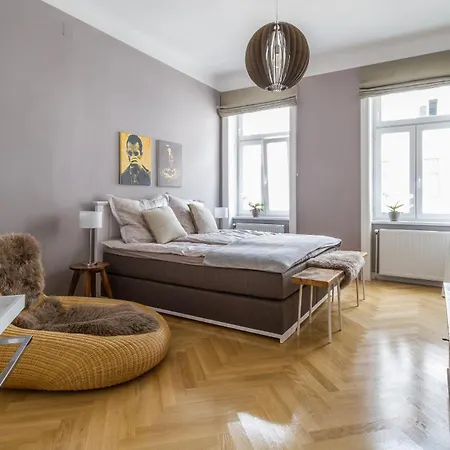 Your Abroad Apartment *
