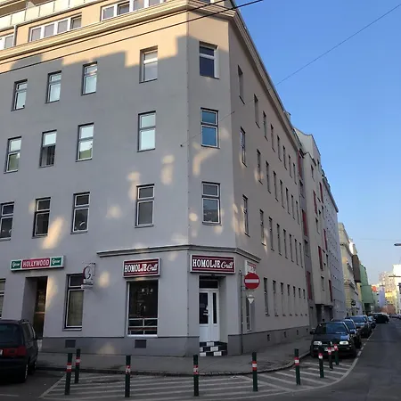 Modern With Balcony Apartment Vienna