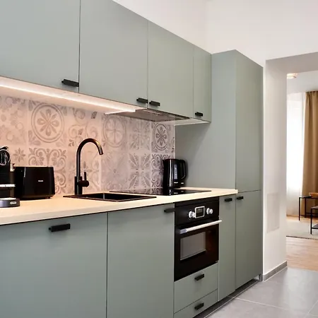 Apartment Triple A *