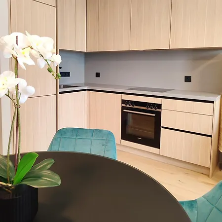 Design Center - Free Parking! Apartment *