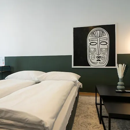 Pet-friendly Flat Near Belvedere *
