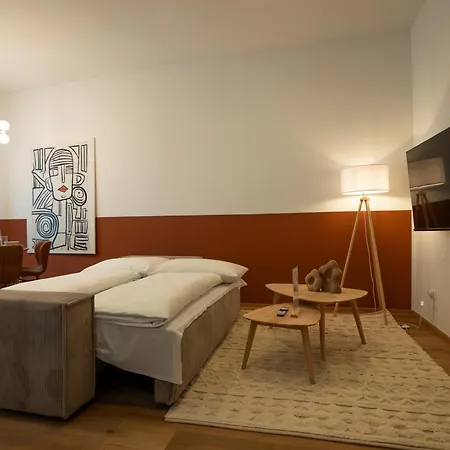 Bright, Modern And Flat With A Terrace *