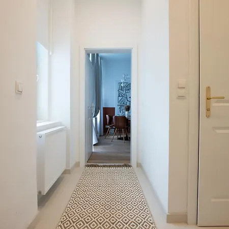 Apartment Bright, Modern And Flat With A Terrace *