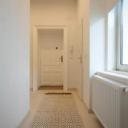 Apartment Bright, Modern And Flat With A Terrace