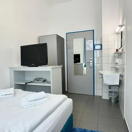 Very Central, 5 Min To Center, Self Check In 2* Βιέννη