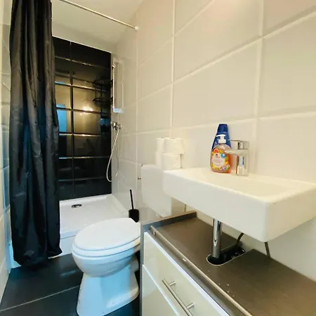 Deluxe 4p Lg3a Apartment *