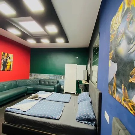 Deluxe 4p Lg3a Apartment *