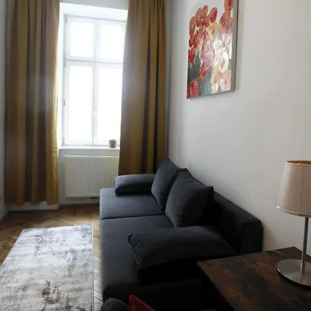 Schoene Dreizimmerwohnung Direkt Am Augarten Apartment Vienna