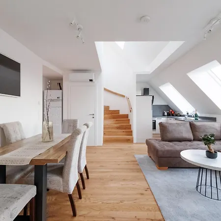 Symphony 39 - Modern Loft With Terrace And Grill In Location *