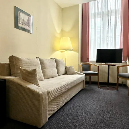 Very Apartments, 5 Min To Center, No Reception Hotel