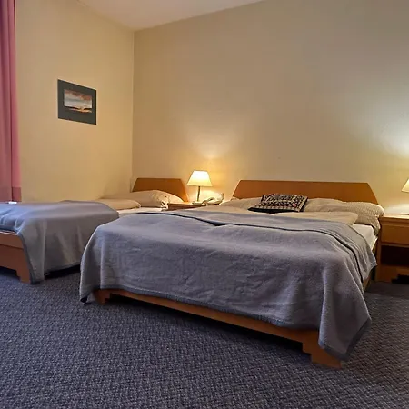 Very Apartments, 5 Min To Center, No Reception