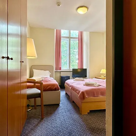 Hotel Very Apartments, 5 Min To Center, No Reception Vienna