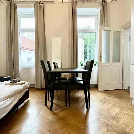Apartment Cosy Located At Famous Kutschkermarkt