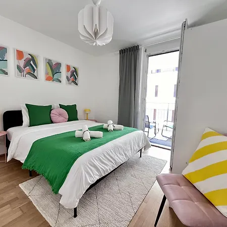 Apartment Funky Near Station Free Parking *