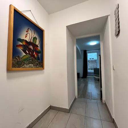 Economy 2br Next To Prater Amuesement Park Apartment *