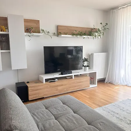 The Laendyard Apartment *
