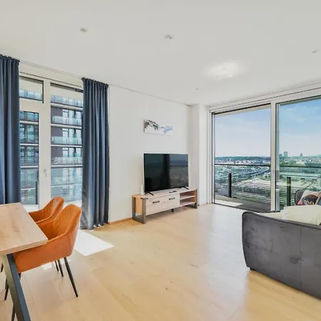 Apartment Luxury Penthouse I Rooftop Pool I Self Check-in Wien