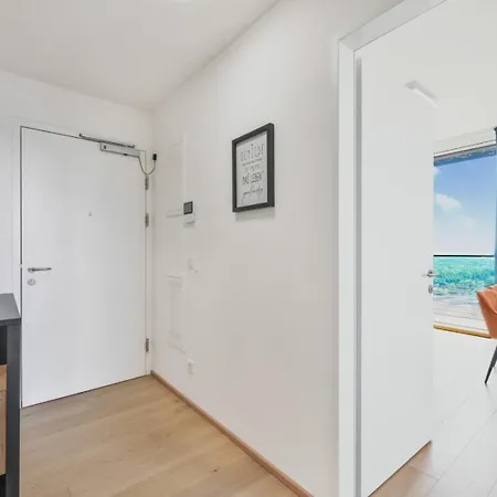 Apartment Luxury Penthouse I Rooftop Pool I Self Check-in *