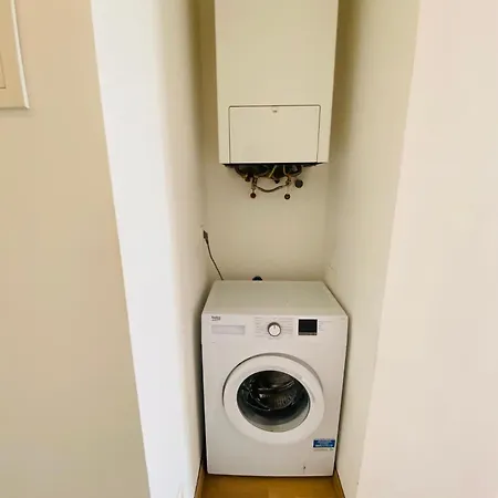 Neicapartmentgellergasse16 Vienna