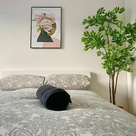 Apartment Premium 90 M2 Rooftop - Free Parking