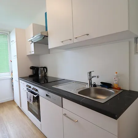 Exclusive Serviced Flat On Taborstrasse *