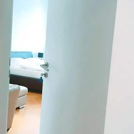 Homestay Cozy In Keplerplatz Kp T