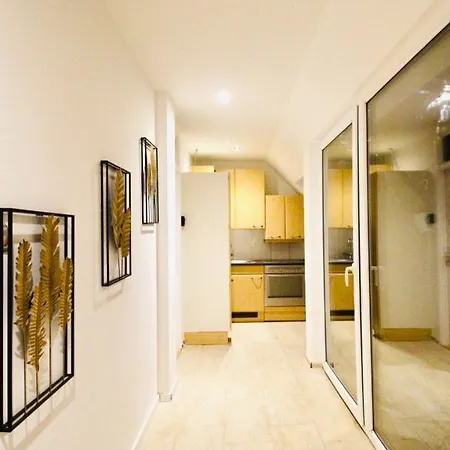 Cozy In Center Dw19 Homestay