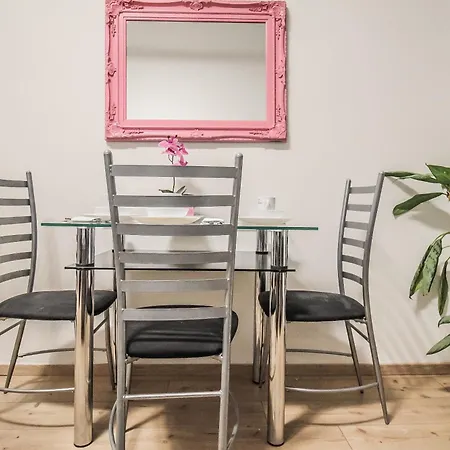 Z Elite Hn Apartment *