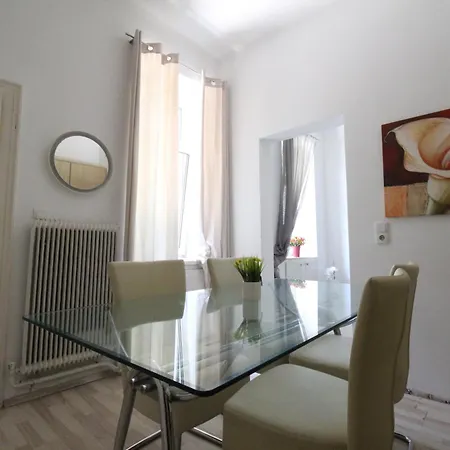 Cozy In Floridsdorf Area Pr4 Vídeň