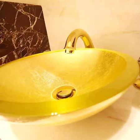 Apartment Luxurious In Center Kn *