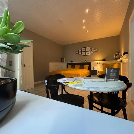 Urban-elegance Silent-garden Apartment *