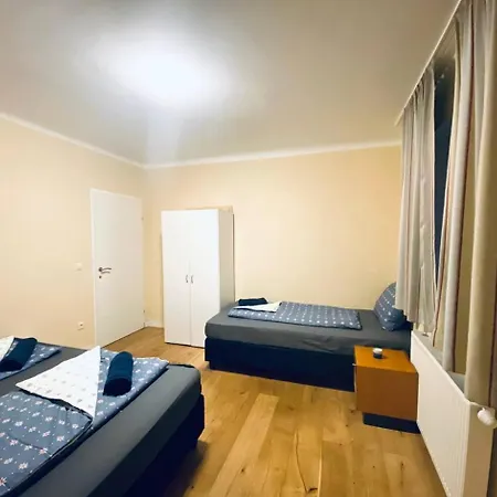 Homestay Tripel In Floridsdorf Area