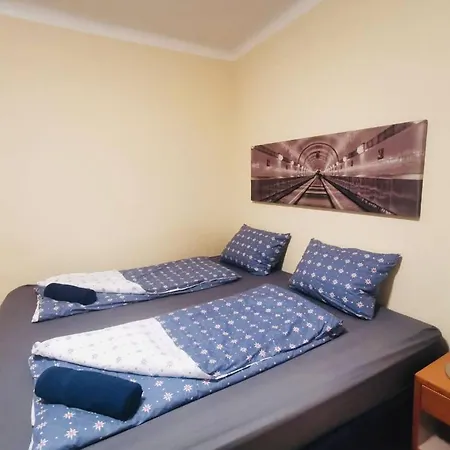 Tripel In Floridsdorf Area Homestay Vienna