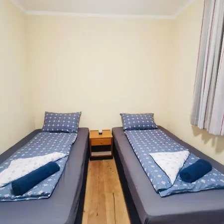Homestay Tripel In Floridsdorf Area *