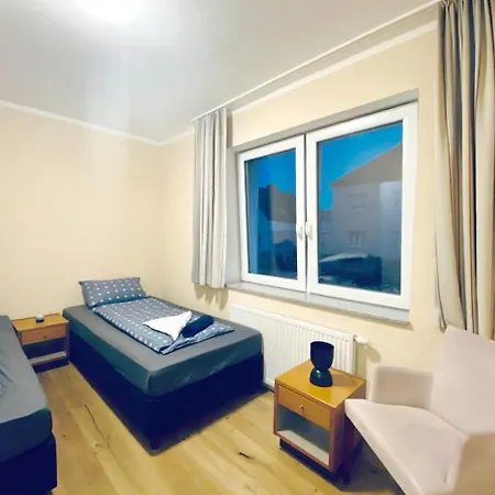 Tripel In Floridsdorf Area Homestay