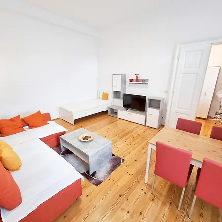 Gal Apartment *