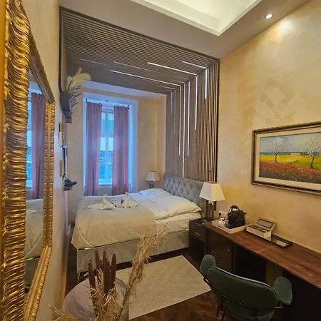 Urban Boutique Hotel