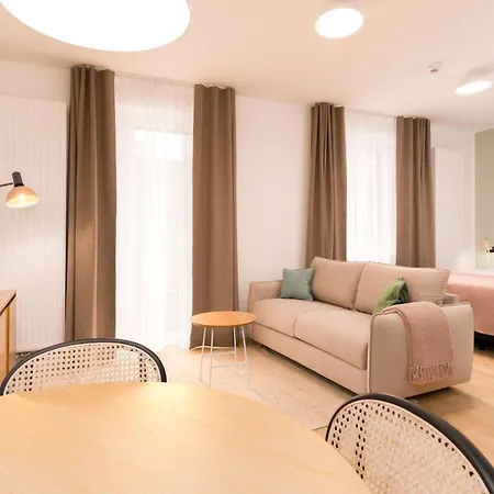 Limehome Favoritenstr. * Vienna