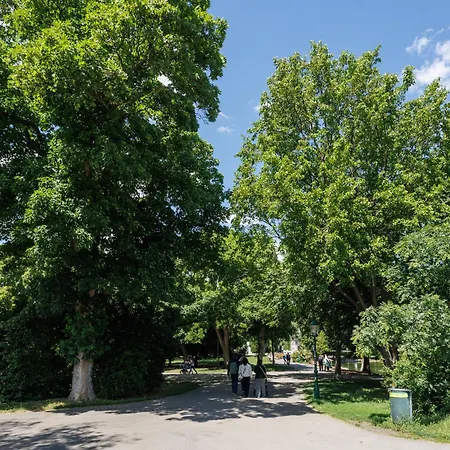 4ty3 - Stadtpark Is Calling *