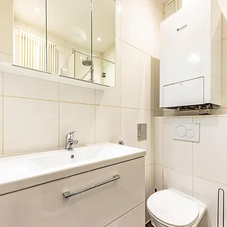 Apartament Hub Close To Main Station By Jr *