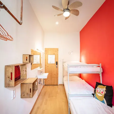 Hostel Ruthensteiner *