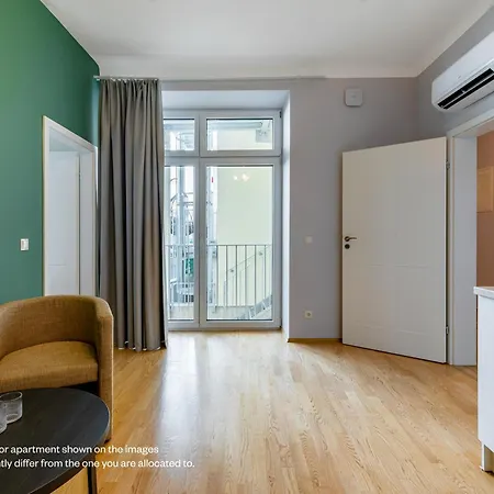 Aparthotel Numa Strauss 3*