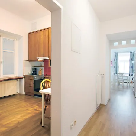 Gal Apartment *