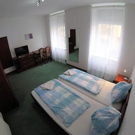 San Francisco Bed & Breakfast 3*