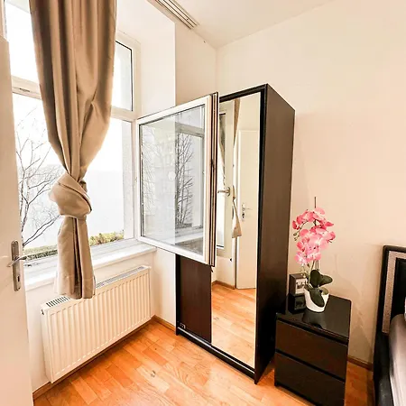 Cozy In Brigittenau Area Mm10 Homestay Vienna