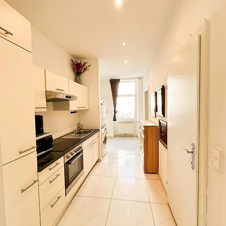 Homestay Cozy In Brigittenau Area Mm10